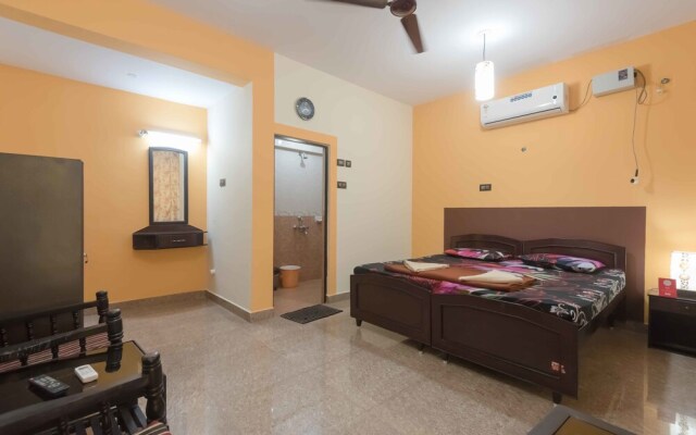 OYO 7273 StayOut near Candolim Beach
