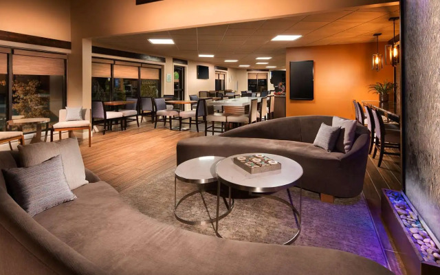 Best Western White House Inn