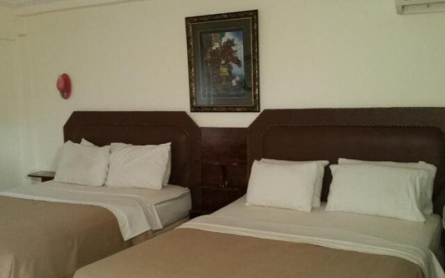 Zambezi Inn Hotel