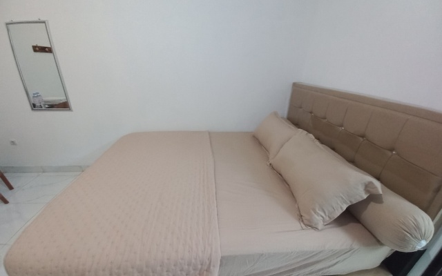 OYO 95184 Ms Home Syariah – Guest Rooms – Tegal