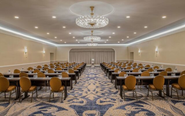 The Roosevelt New Orleans, A Waldorf Astoria Hotel