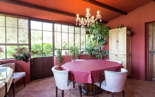 Blissful Villa in Grasse With Private Swimming Pool