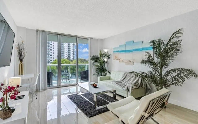 Luxury Sunny Isles Beach Condos