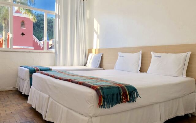 Dom Pedro Hotel