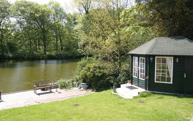 Budget Beach Studios