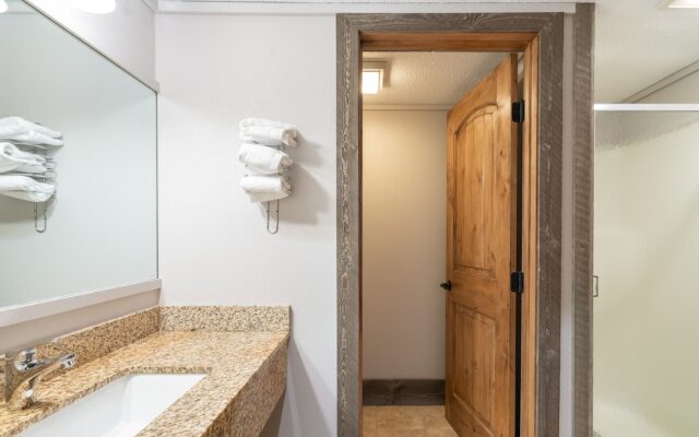 Mountainside Inn 222 1 Bedroom Condo by Alpine Lodging Telluride