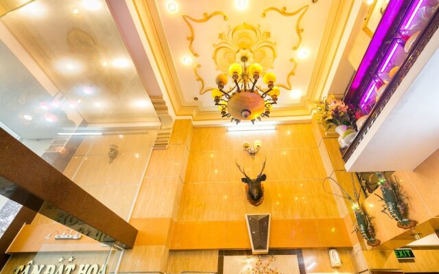 Tan Dat Hoa Hotel by OYO Rooms