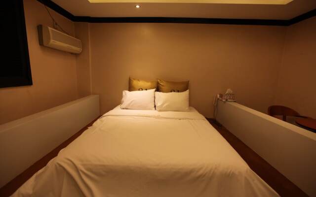 Theme 21 Motel
