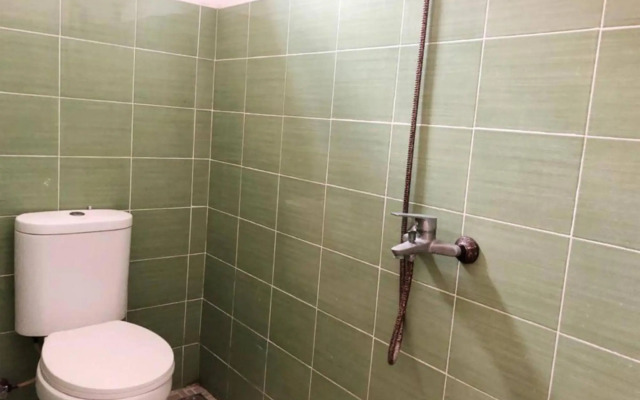 KoolKost @ Wiyung (Minimum Stay 30 Nights)