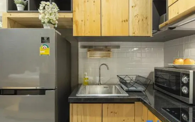Stylish Studio Apartment. Rooftop Pool at Nai Harn
