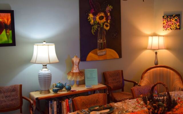 The Muse Gallery Guesthouse