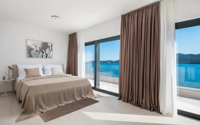 Luxury Holiday Villa Maris