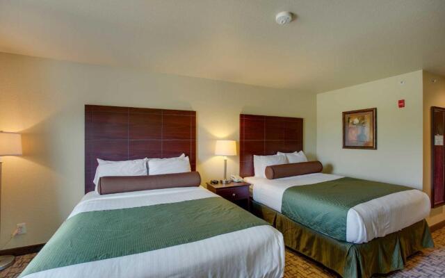 Cobblestone Inn & Suites - Clintonville