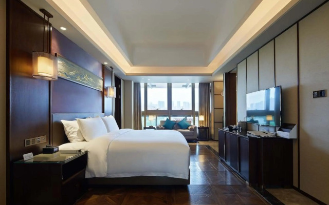 Fu Rong Ge Hotel