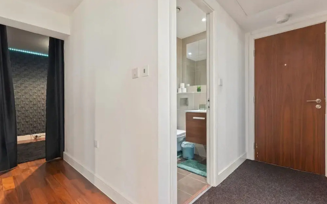 Emerald Suite- Bham Citycentre- Luxury-cinema Room