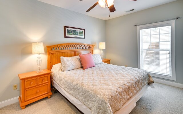 ~ 6 Mi to Ocean w/ Pool & Golf: Myrtle Beach Condo