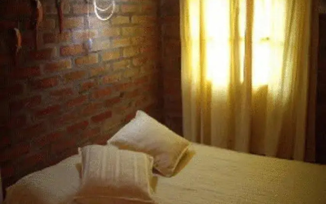 Residencial Azaleas Place Guest House