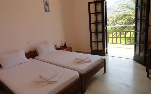 Santa Maria Studios & Apartments