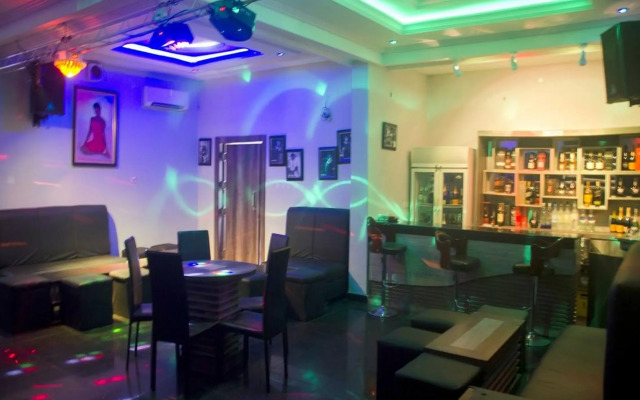 Davvy Hotels & Apartments