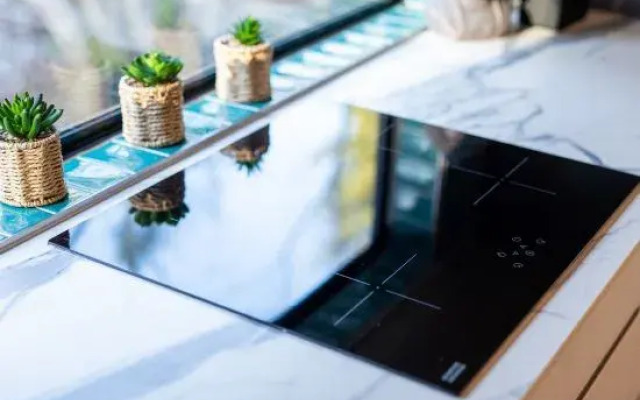 Quamby Bluff Lake House, Deloraine, Tasmania