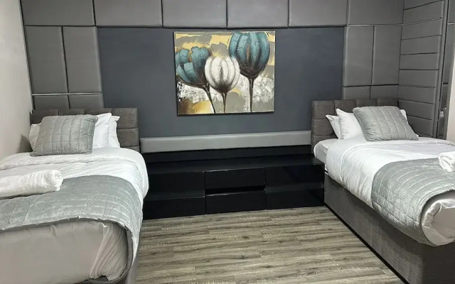 Goodwood Drive Hideaway - 4BR House
