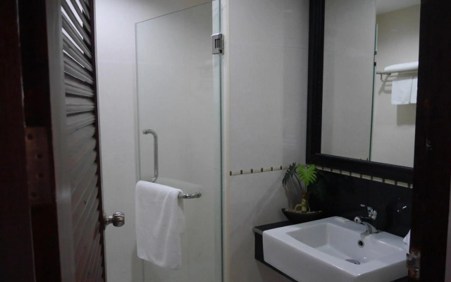 True Siam Rangnam Hotel