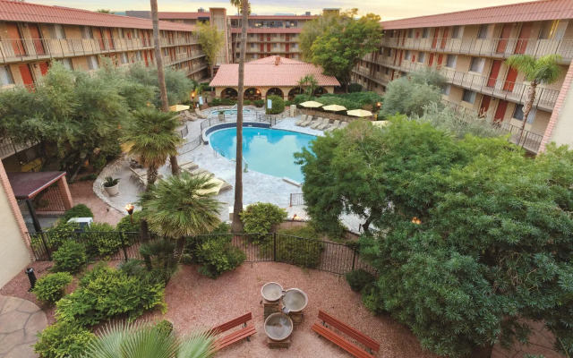 Motel 6 Phoenix, AZ – Sky Harbor