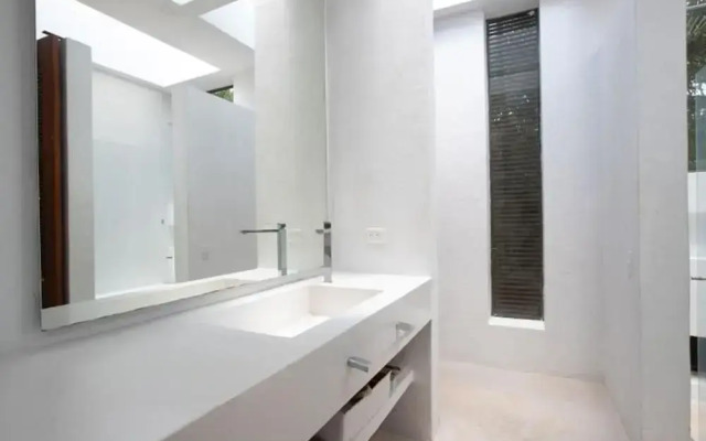 w Amazing 4BR Villa w Pool at Mesa de Yeguas