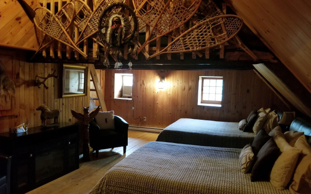 Auberge Le P'tit Bonheur - Hostel