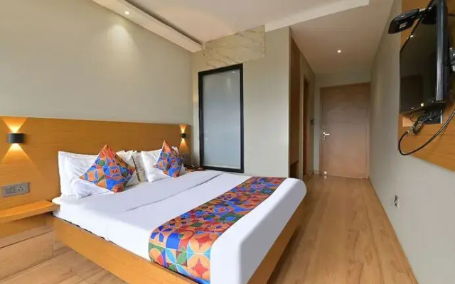Fabhotel Penthouse