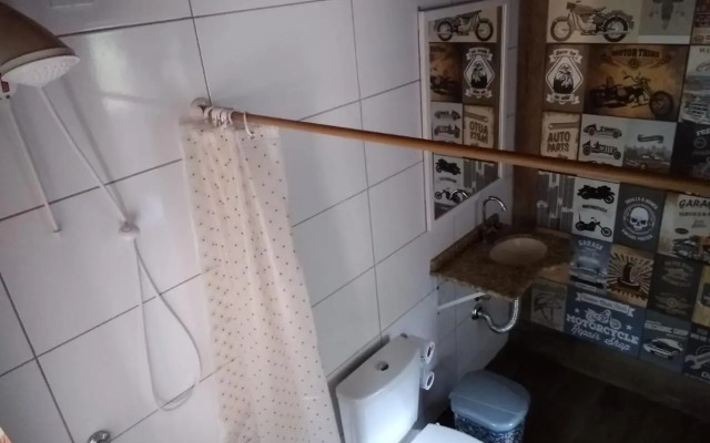 Hostel Dina & Suítes