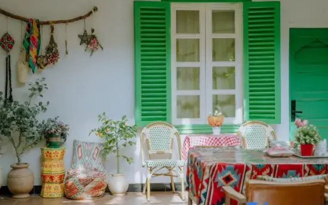Muse Cafe Guesthouse