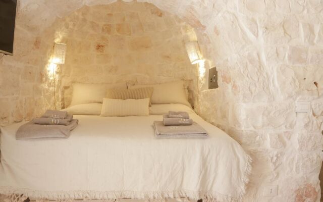 TD Trulli di Carole Renovated Trulli With Pool