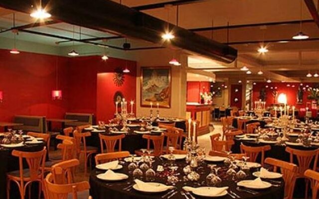 Hotel Marina del Faro Resort