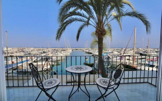First Line Puerto Banus Harbour, 3 bedroom Luxury Apartment, Marbella