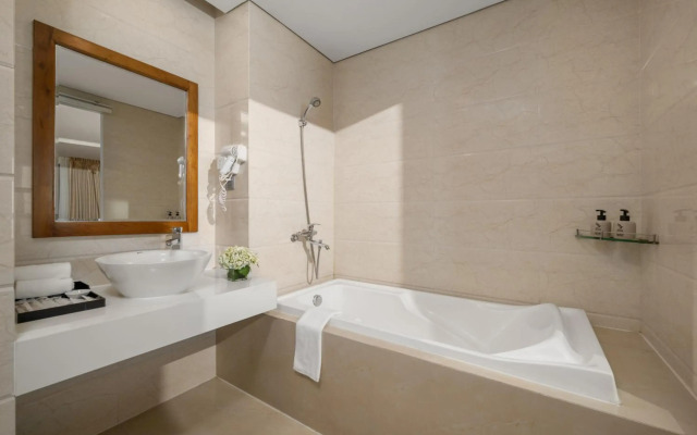 Serene Beach Hotel Danang