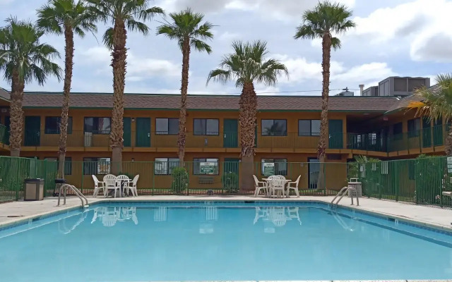Budgetel Inn & Suites Yuma
