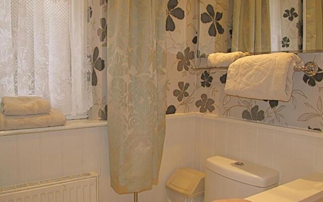 Acorn Guest House