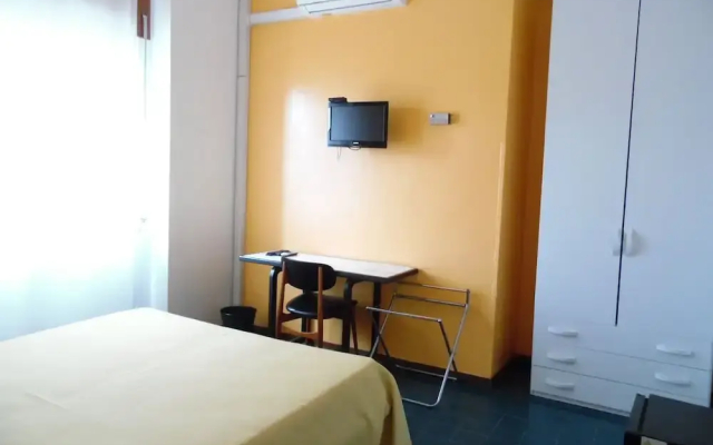 Siris Hotel
