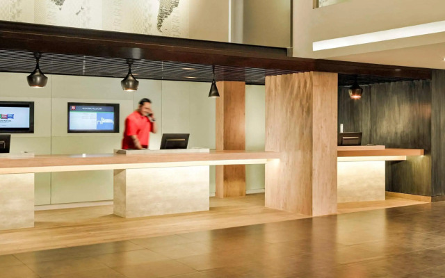 Ibis Gading Serpong