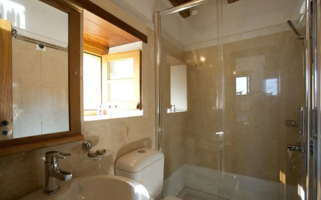 Likinia Hotel
