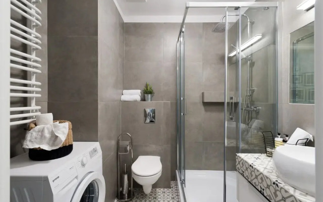 Lake Studio by Loft Affair