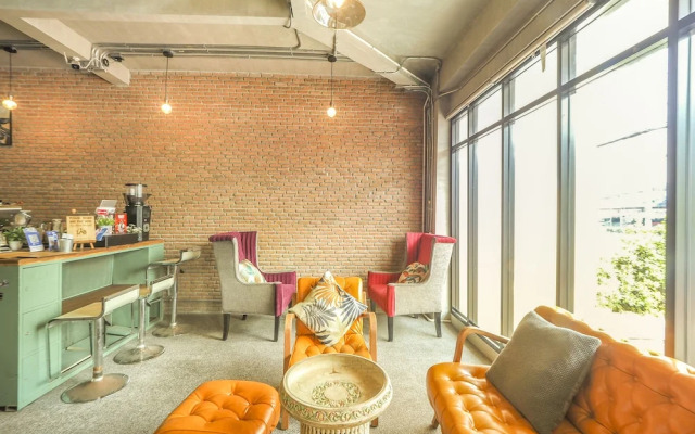 OYO 820 Labkoff Cafe and Hostel