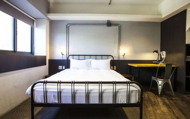 Taichung Loft Hostel - Yizhong