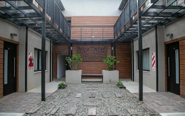 Senderos Aparts & Suites