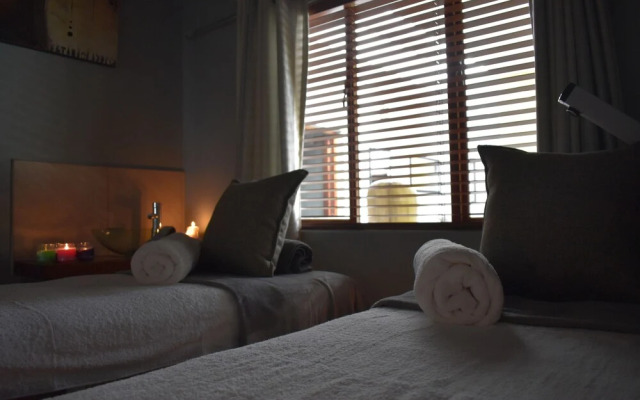 Zora Guesthouse and Spa