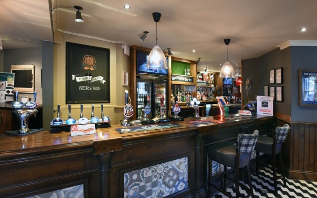 Oaklands Hotel