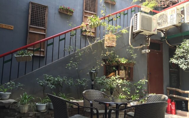 Shuyuan Party Hostel
