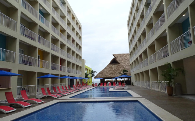 Decameron Isla Coral Guayabitos Ramada All-Inclusive Resort