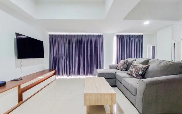 Spacious And Wonderful 1Br Tamansari Bintaro Mansion Apartment